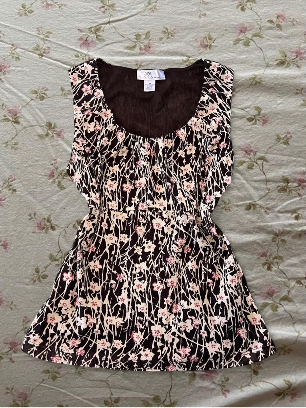 Brown floral whimsy print scoop neck peplum tank top Nine West